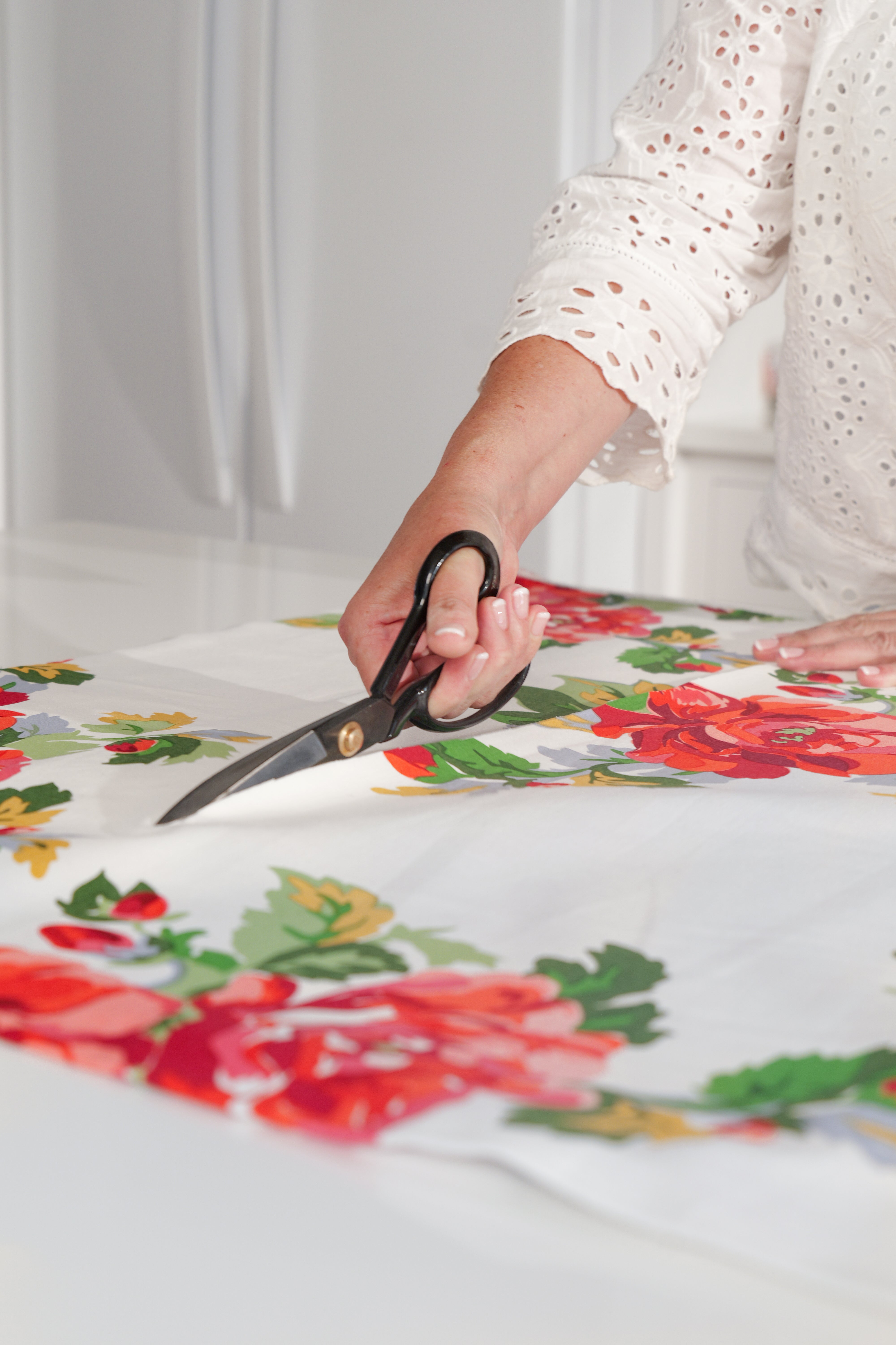 "Hedgerose" Cotton Yardage